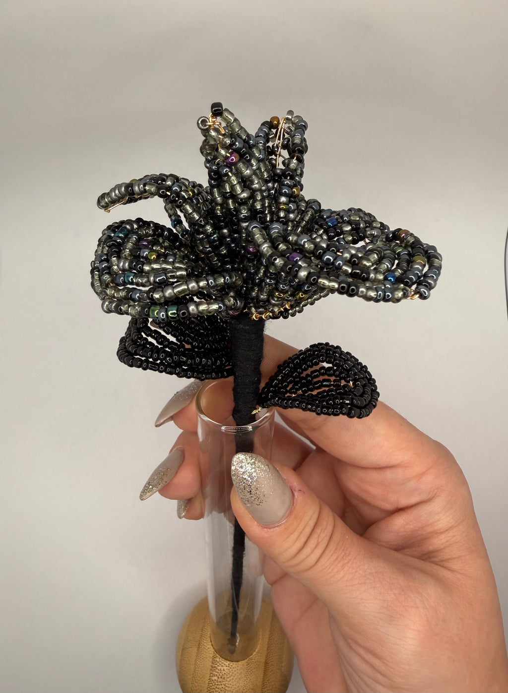 Flor gris jaspeada
