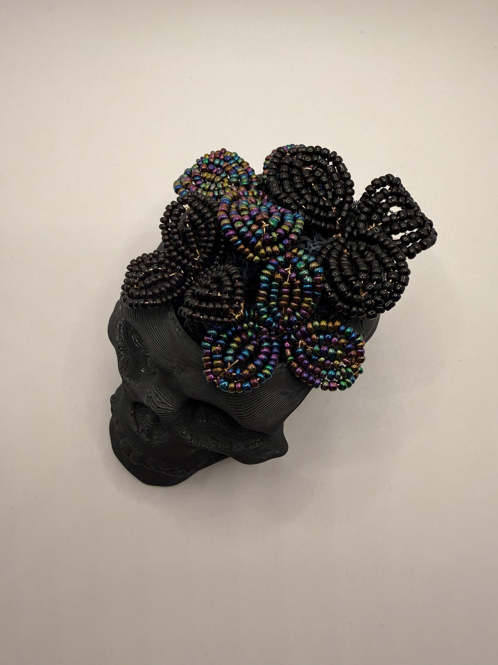 Calavera con mini suculentas